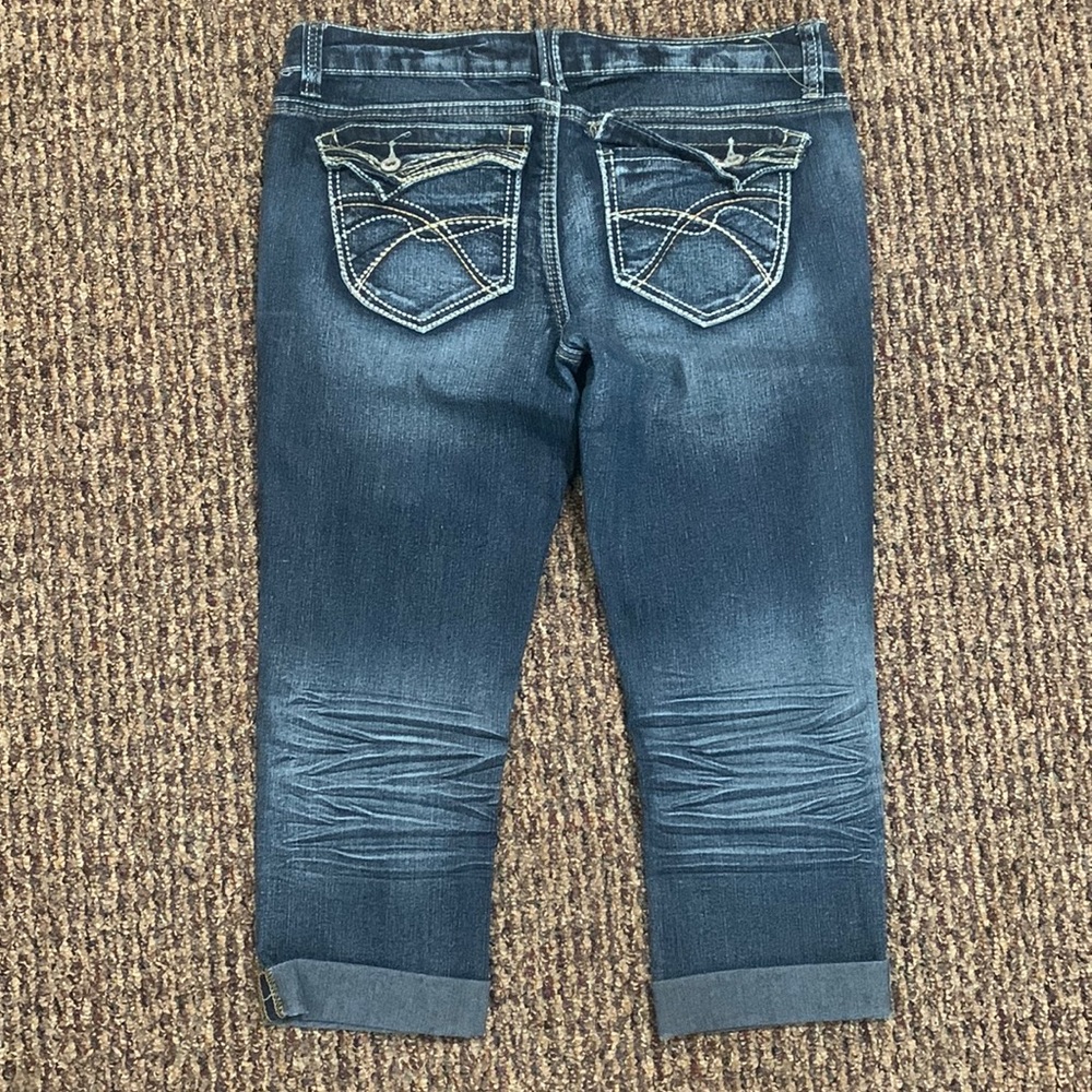 RUE 21 denim capris mid rise size 7/8